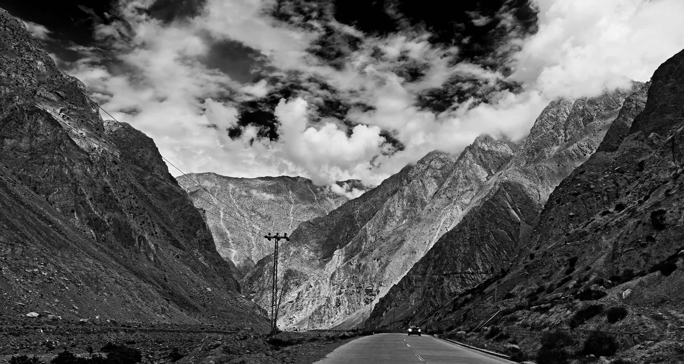 Abbildung: Schwarz-Weiss-Foto "Northern Hunza", Blogbeitrag "Karge Schönheit – der Norden Pakistans" – Blog: Fotografische Exkursionen